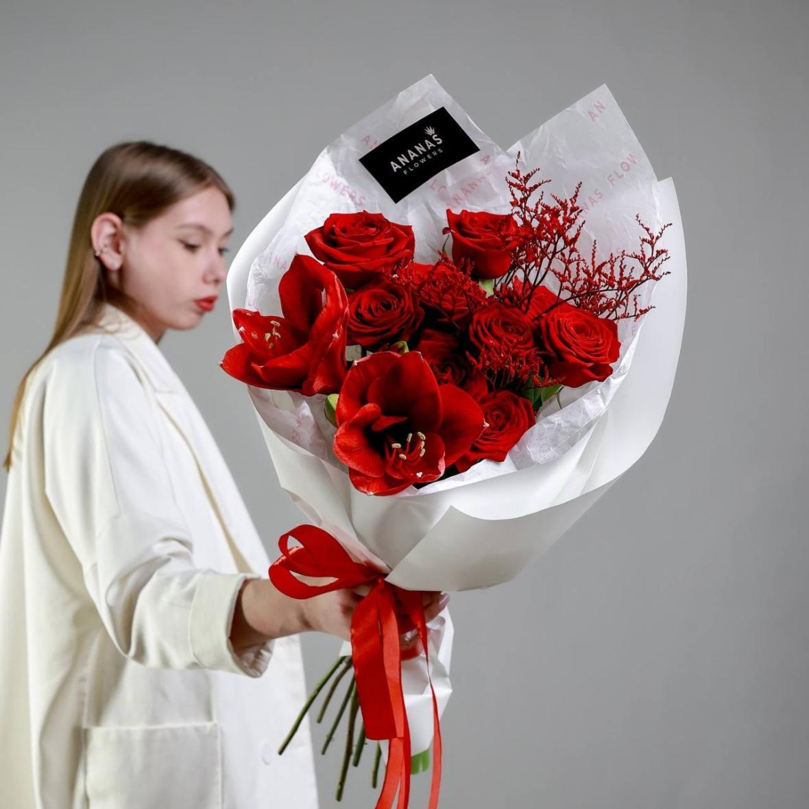 Букет Красный бархат (в двух размерах)