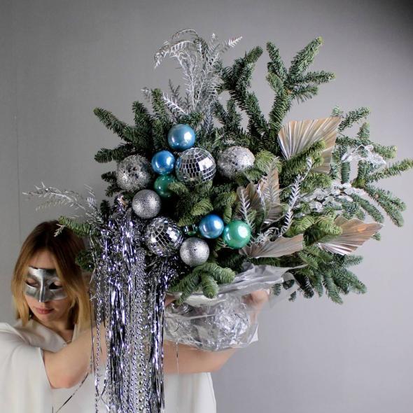 Новогодний диско-шар Новогодний диско-шар